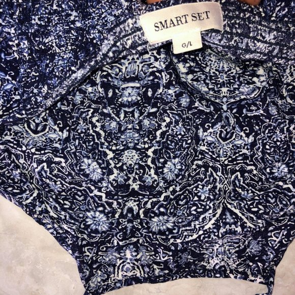 floral halter crop top - Picture 2 of 7